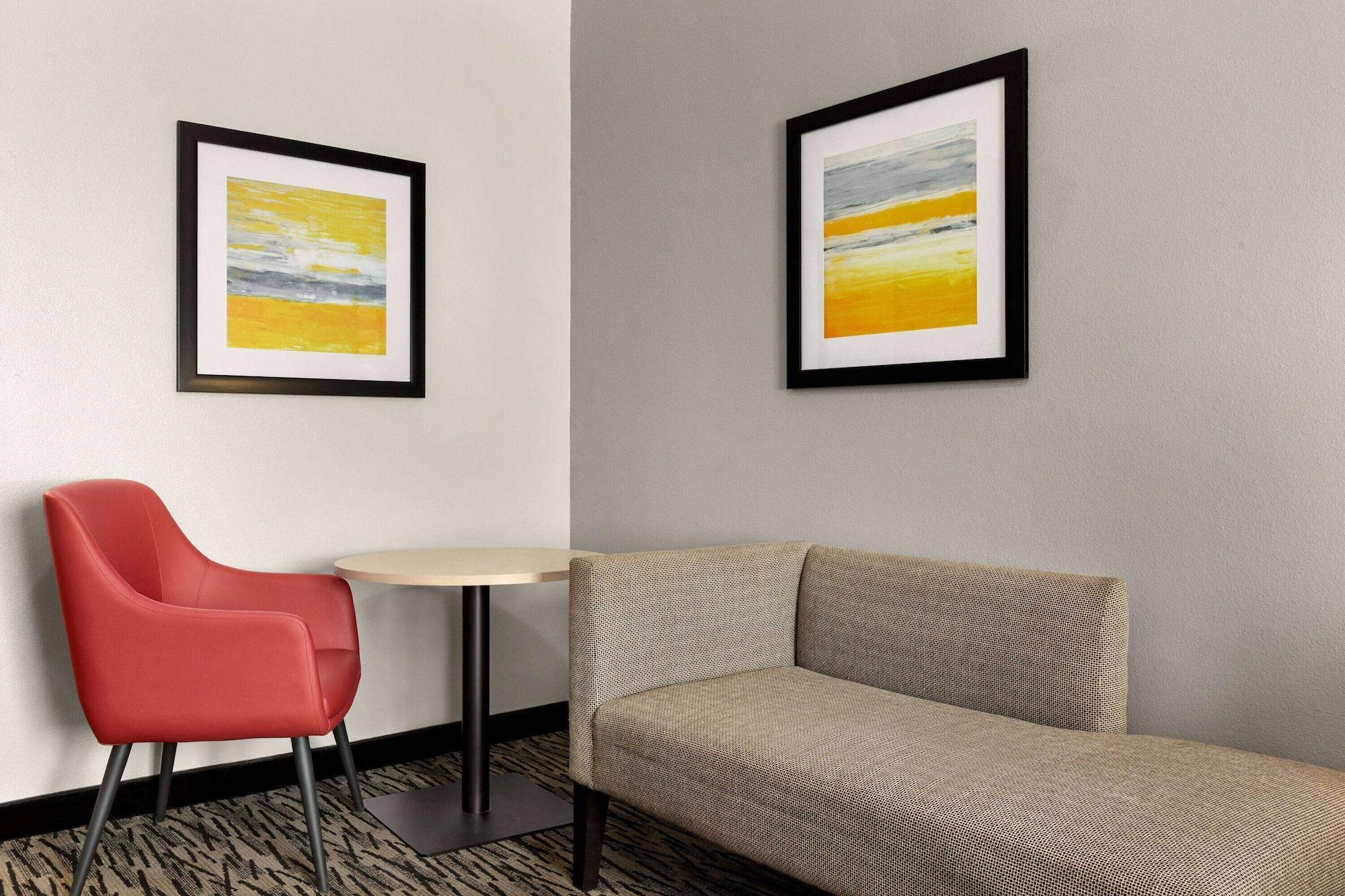 Ramada By Wyndham Marina Hotel Exterior photo